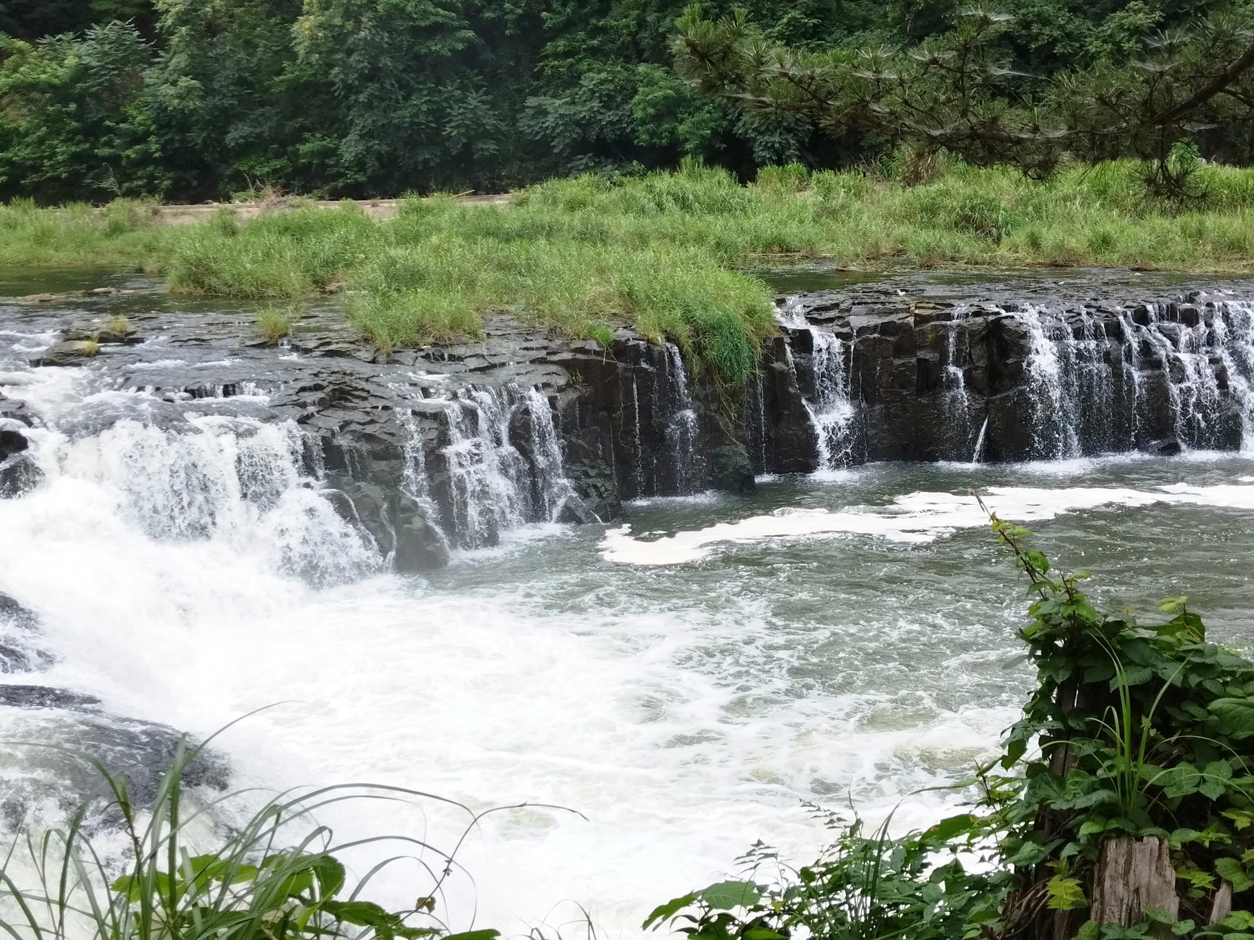 日本の滝百選『乙字ケ滝(おつじがたき)』