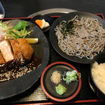 お食事処　あづま