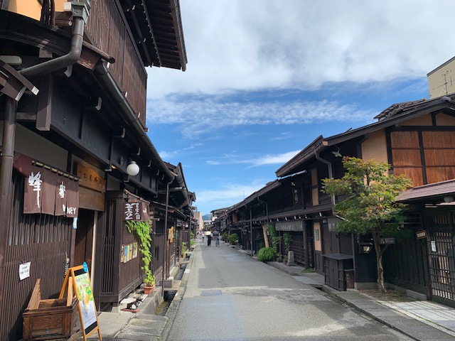飛騨高山・古都散策。「古い町並」