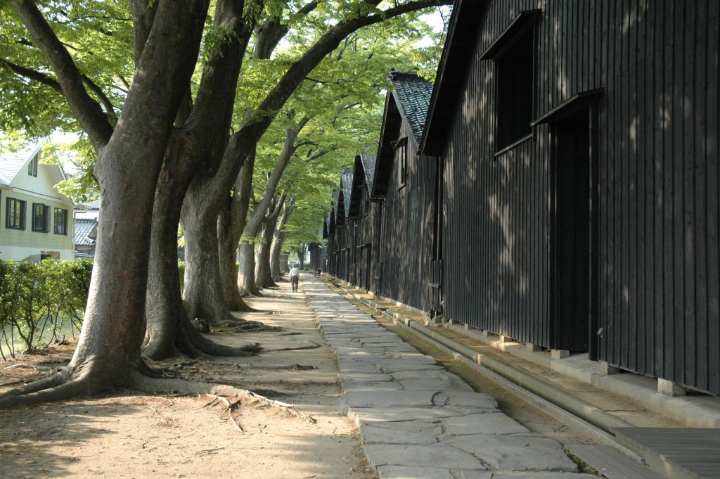酒田のシンボル　山居倉庫