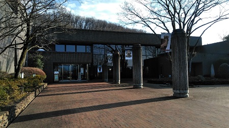 山梨県立考古学博物館