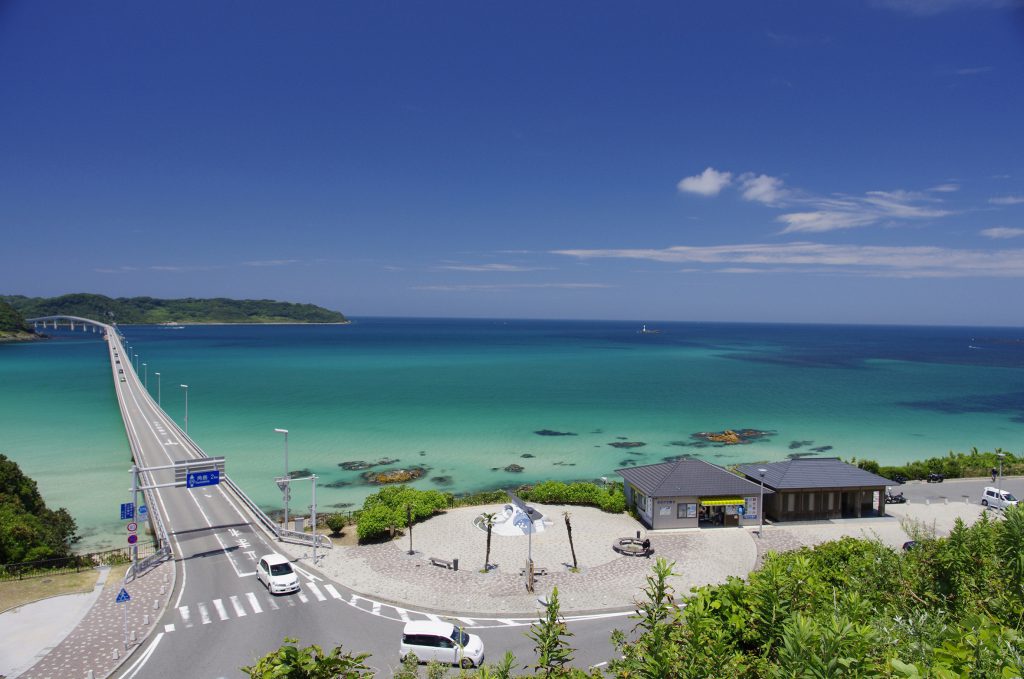 角島大橋 と 海士ヶ瀬(あまがせ)公園