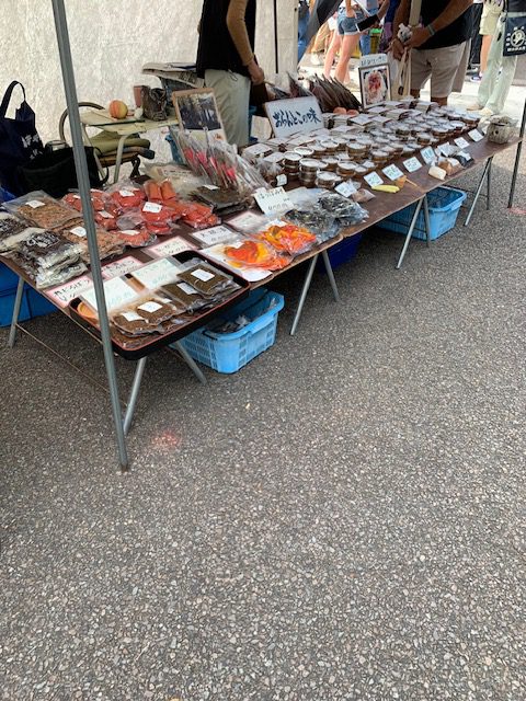 日本三大朝市。「陣屋前朝市」